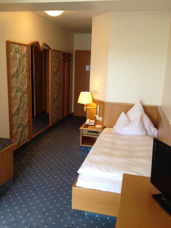 Hohenzollern Hotel บาดนอยเอินอาห์-อาร์ไวเลอร์ ห้อง รูปภาพ